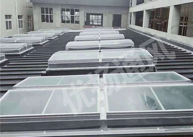 排煙天窗 排煙天窗